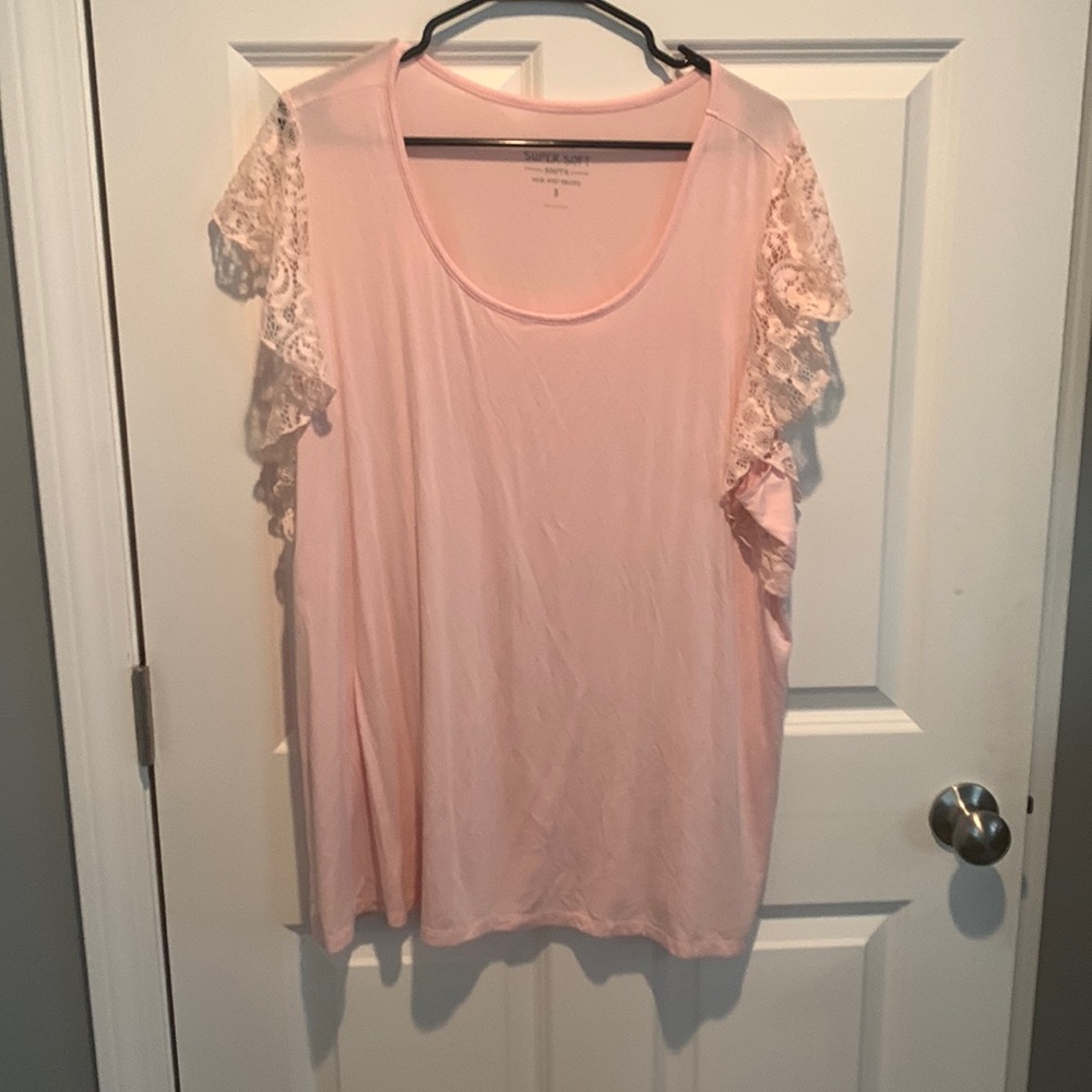 Torrid “super soft” 3 plus size blouse